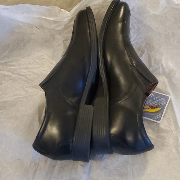 Clarks Men's Whiddon Plain size 9.5 Wide
